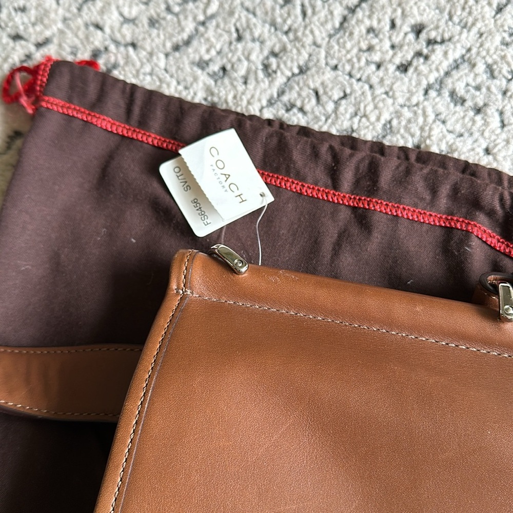 Coach Barclay Saddle Briefcase - Picture 3 of 5